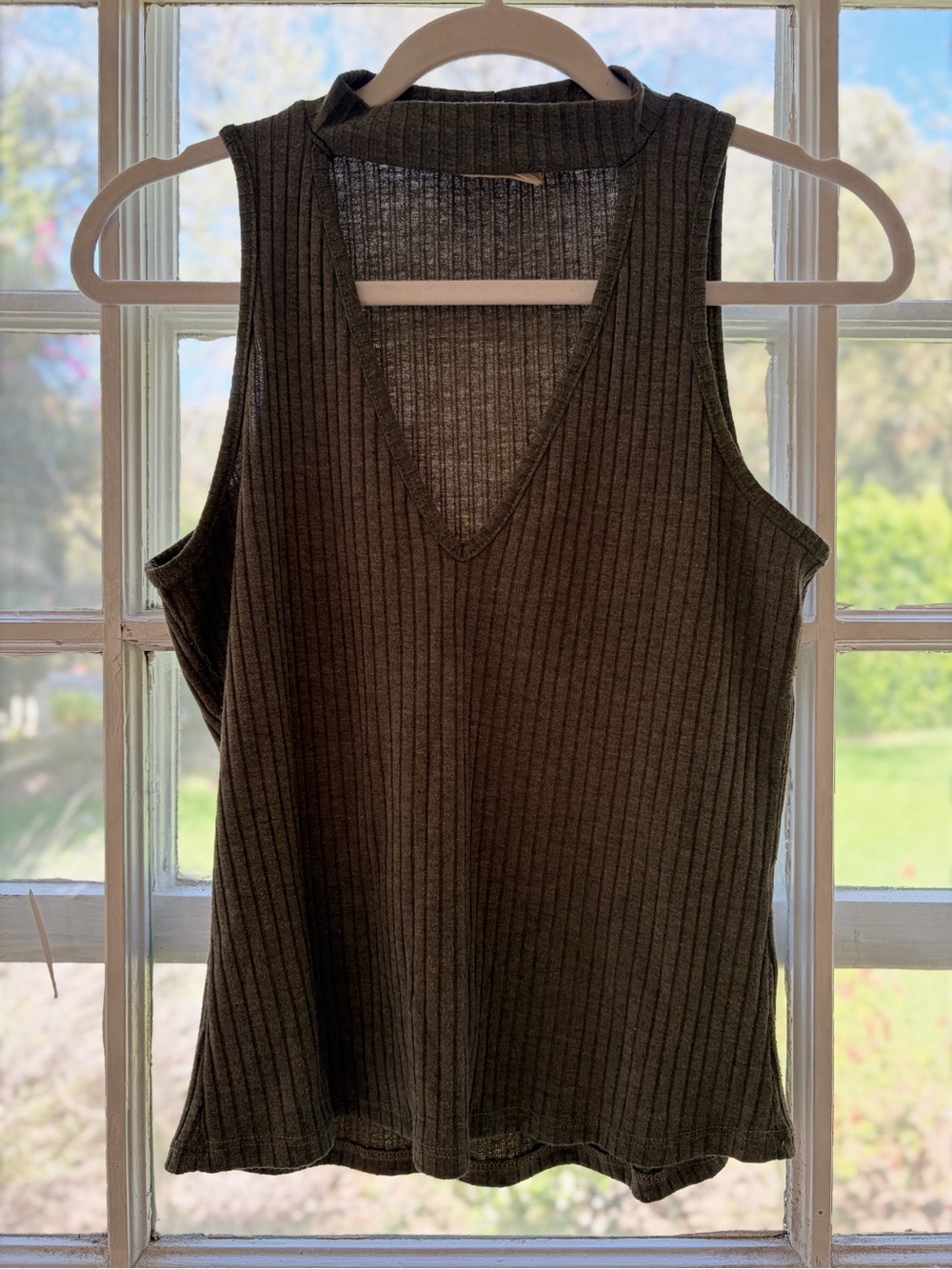 Sleeveless Ribbed V-Neck Tank Top - Olive Green